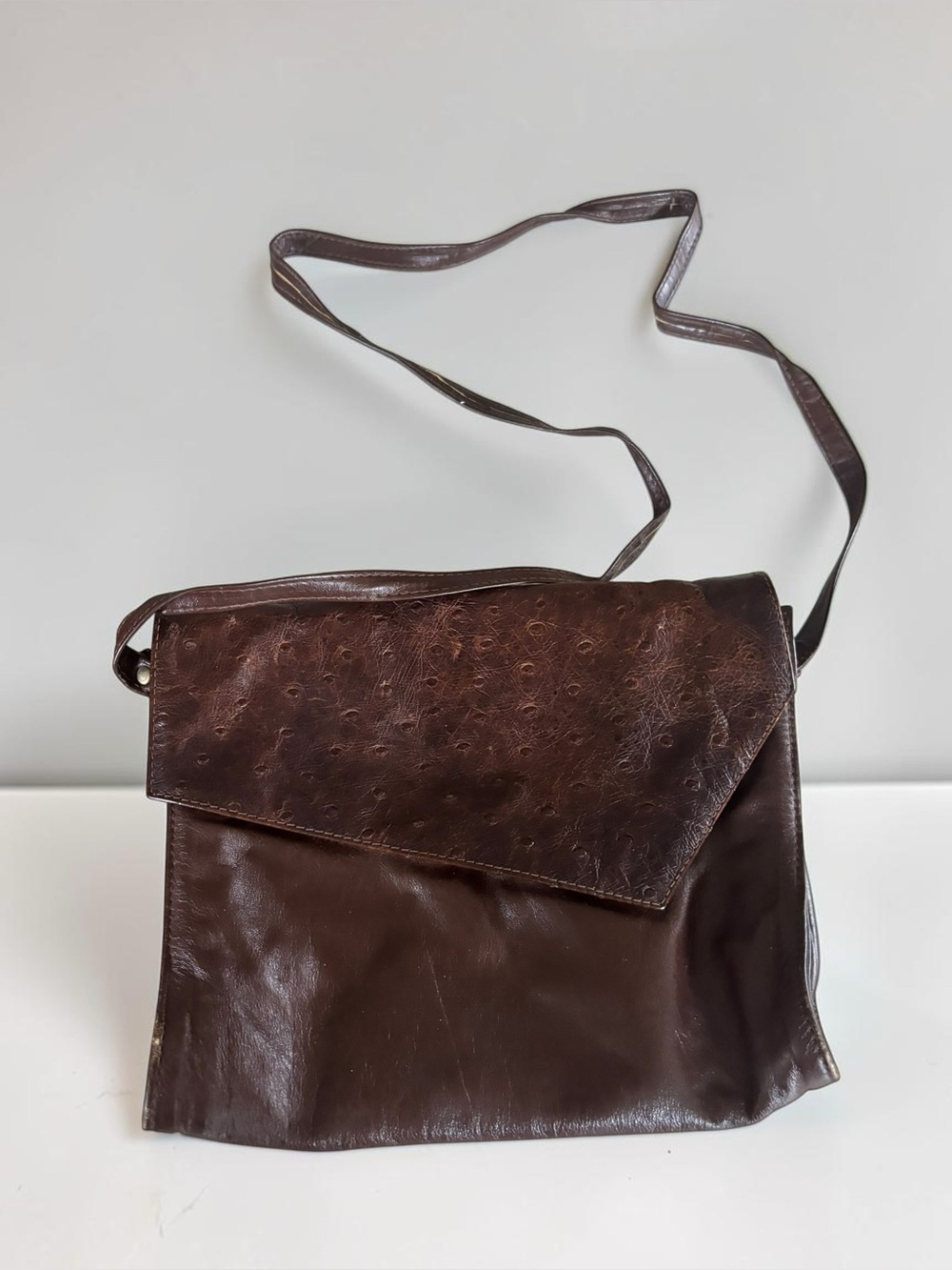 Vintage Brown Ostrich Look Shoulder Bag 70s Boho Leather Look Crossbody Purse